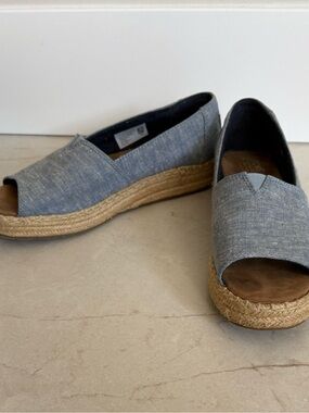 Toms Chambray Open-Toe Espadrille Wedges